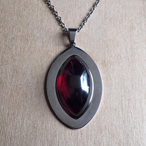 DISCONTINUED Evil Pawn Jewelry Fyglia Garnet Necklace - Picture 4 of 4